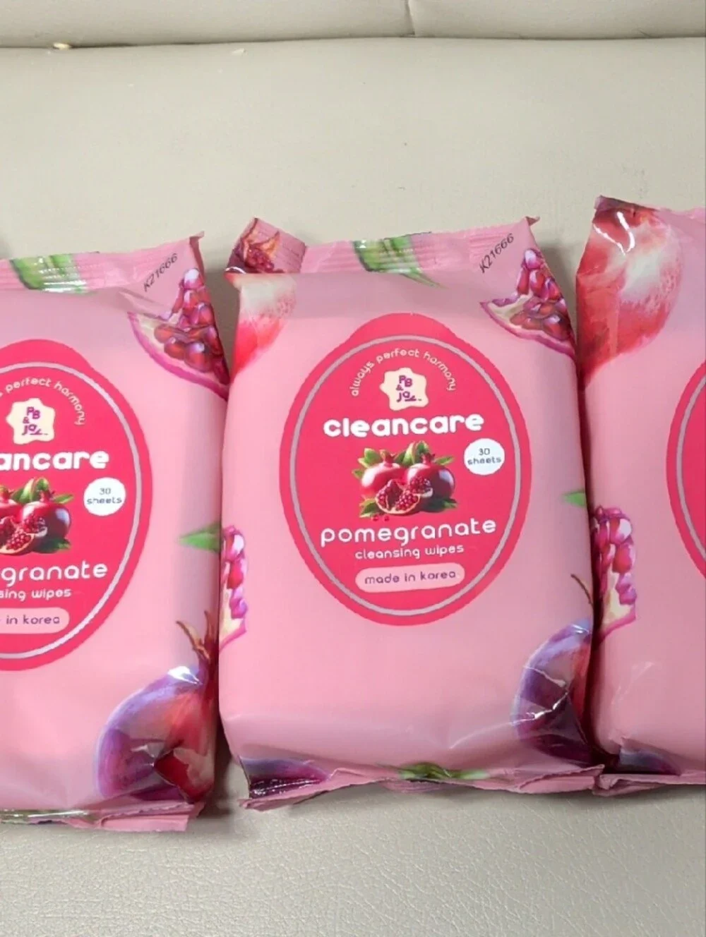 3‎ Pack Pomegranate Cleansing Wipes Made In Korea - Pink